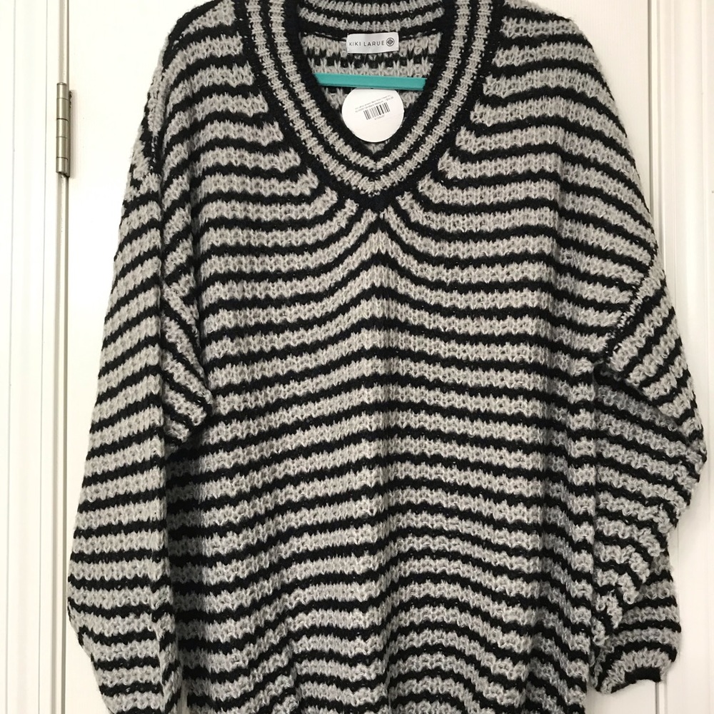 Very Soft Oversized V Neck tunic stretchy